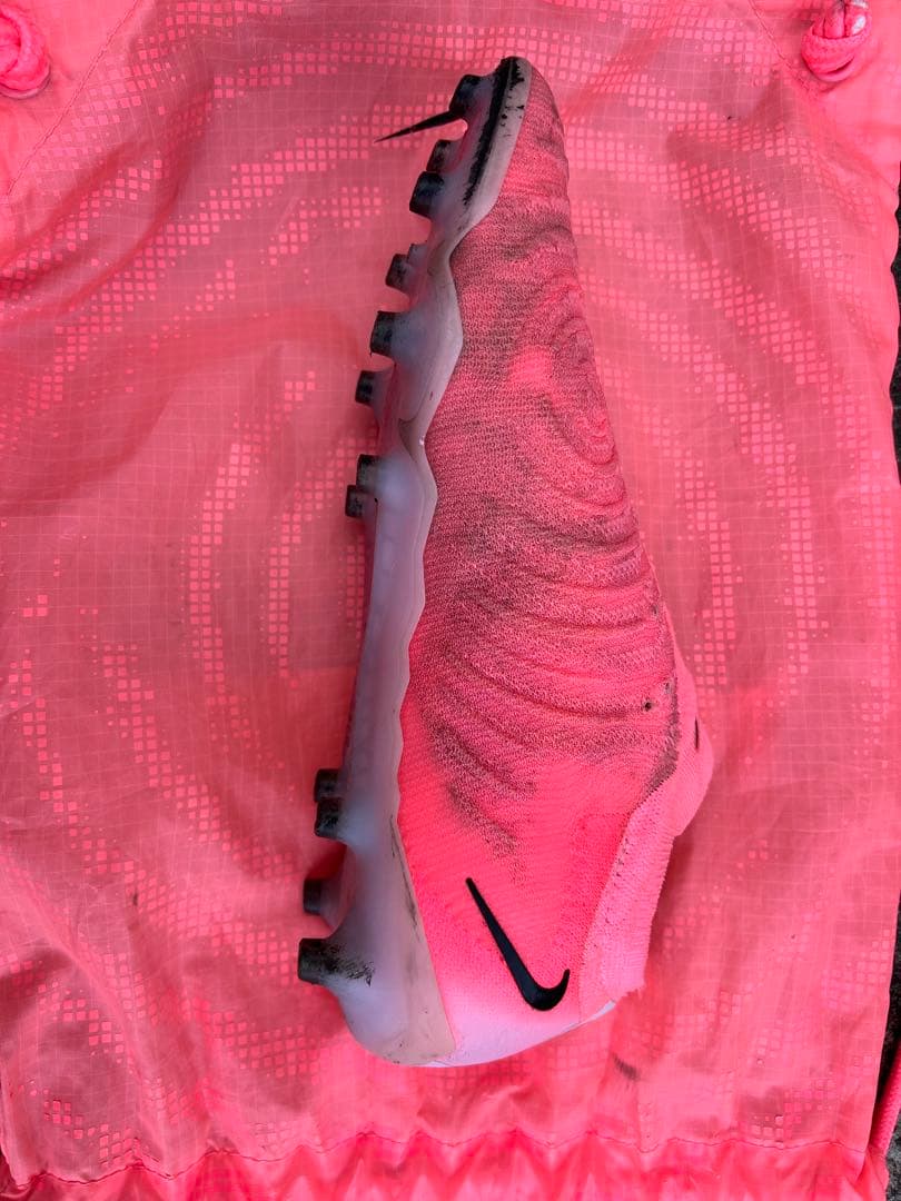 Nike サッカー スパイク ファントム AG ピンク ナイキ