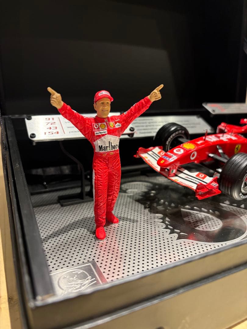 希少マテル1/18 F2004M.シューマッハ オールタイム キャリア レコード