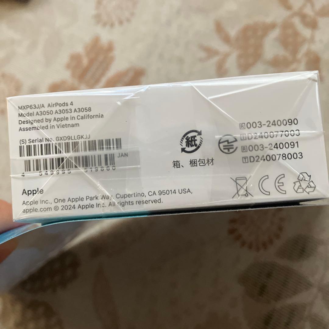 AirPods 4 本体 白