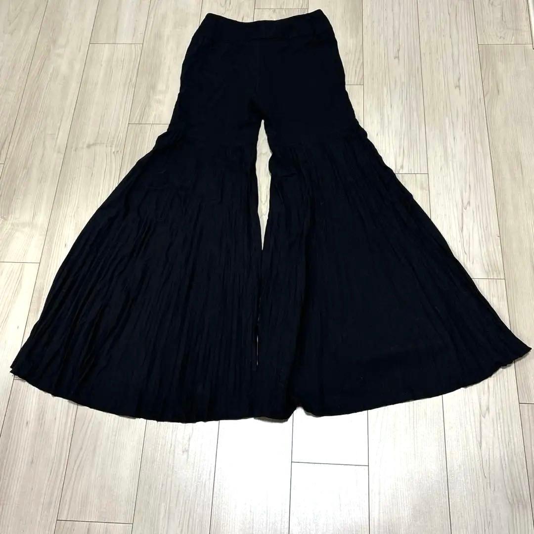 高級　ドルチェ&ガッバーナ プリーツ　フレアパンツ ブラック　38