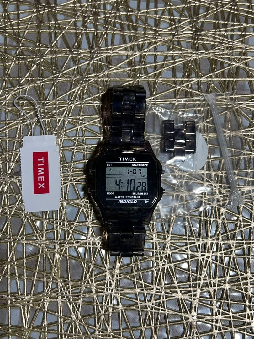 TIMEX INDIGLO ブラック デジタル腕時計 Needles