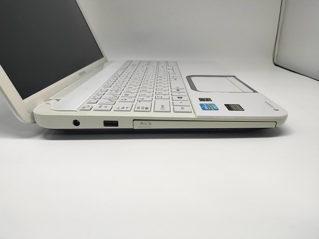 【東芝】高性能 Core i7/新品SSD128GB ノートパソコン E9