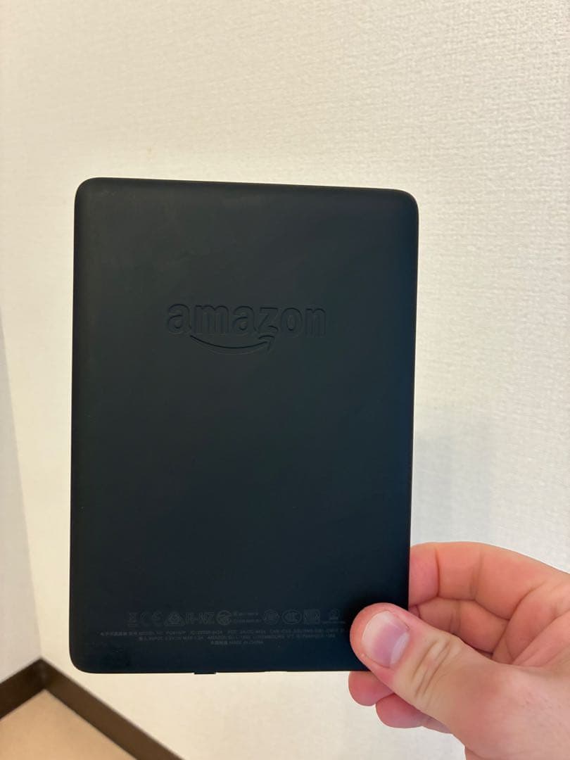 Kindle Paperwhite 第10世代(カバー及び保護フィルムつき)