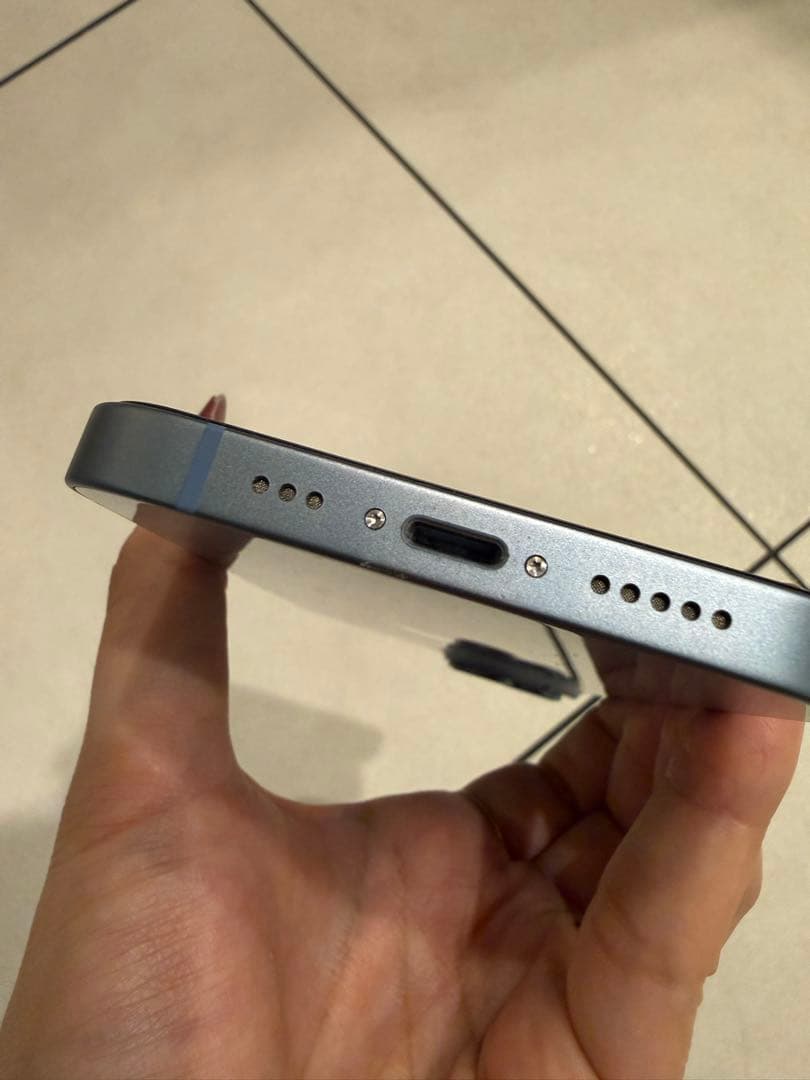 即発送 / iPhone14 512GB SIMフリー/箱+未使用ケーブル付き