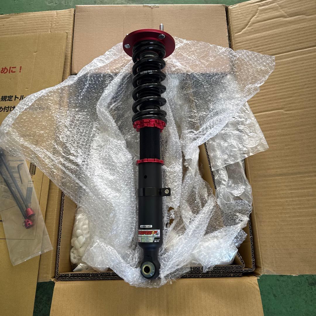 BLITZ 車高調　クラウン