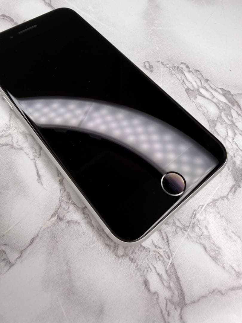 iPhoneSE2 64GB｜SIMフリー｜ホワイト｜動作良好