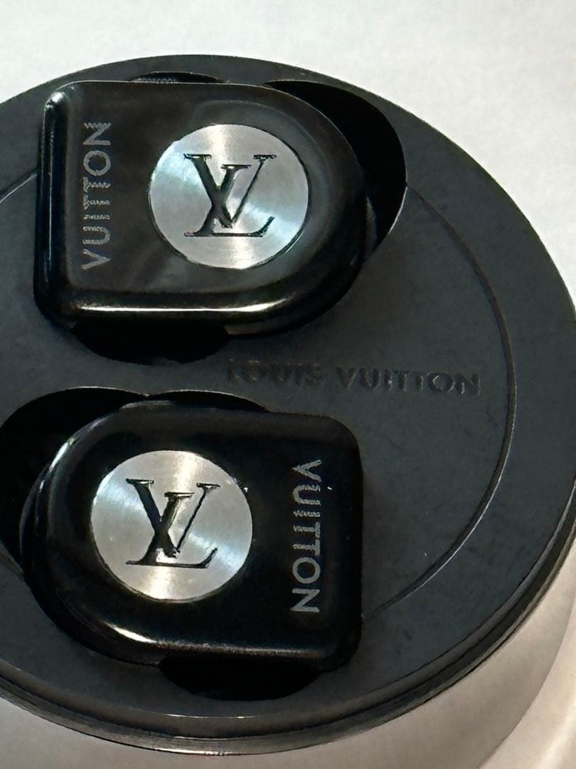 ヴィトン ホライゾン イヤホン ブラック 箱、ケーブルなど付属品完備