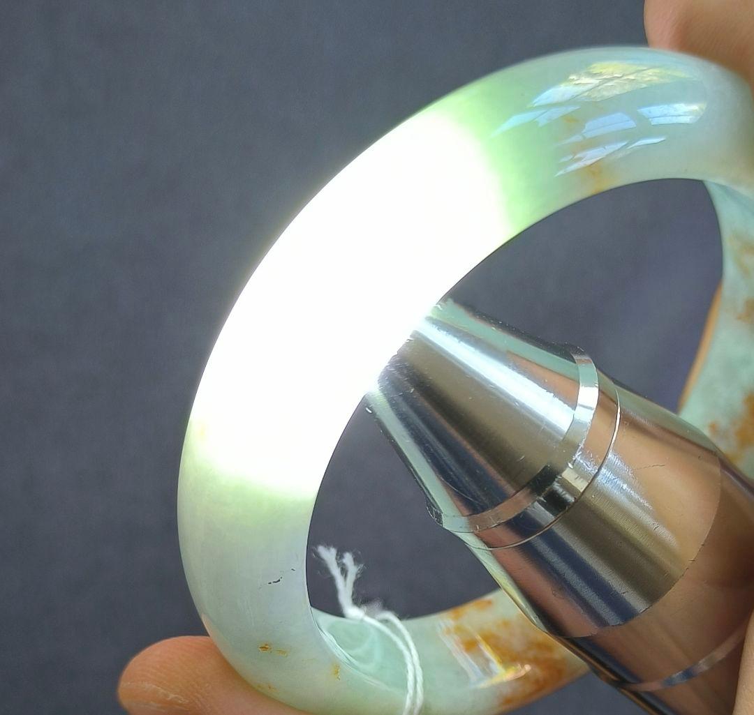 【日本鑑別書付:种水】ミャンマー産紅翡翠のバングル（内径57.5ミリ）8604