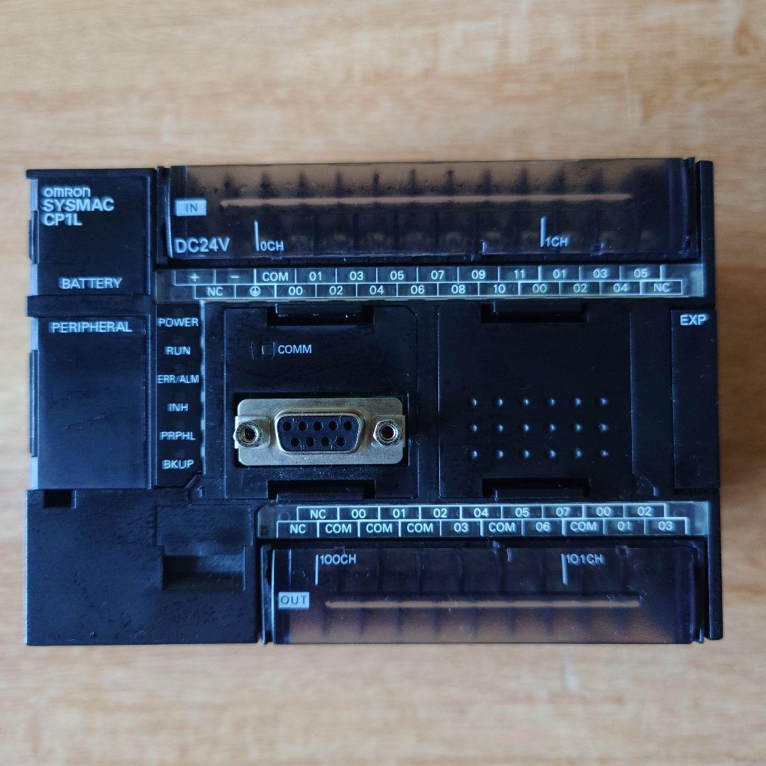 OMRON CP1L-M30DT-D プログラマブルコントローラー