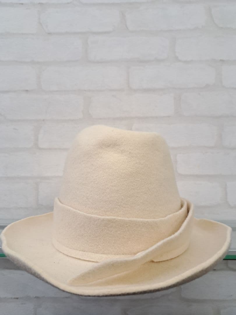 COMME des GARCONS HOMME PLUS × SCHA ハット