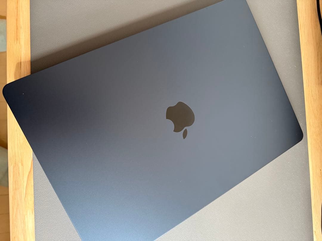 Apple MacBook air M2 15インチ 極美品 オマケ付き