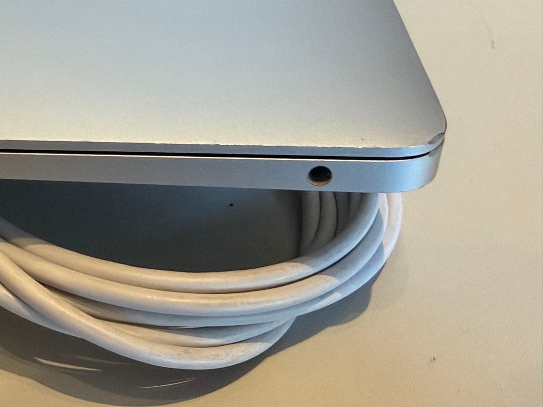 Apple MacBook Air (M1, 2020) シルバー US