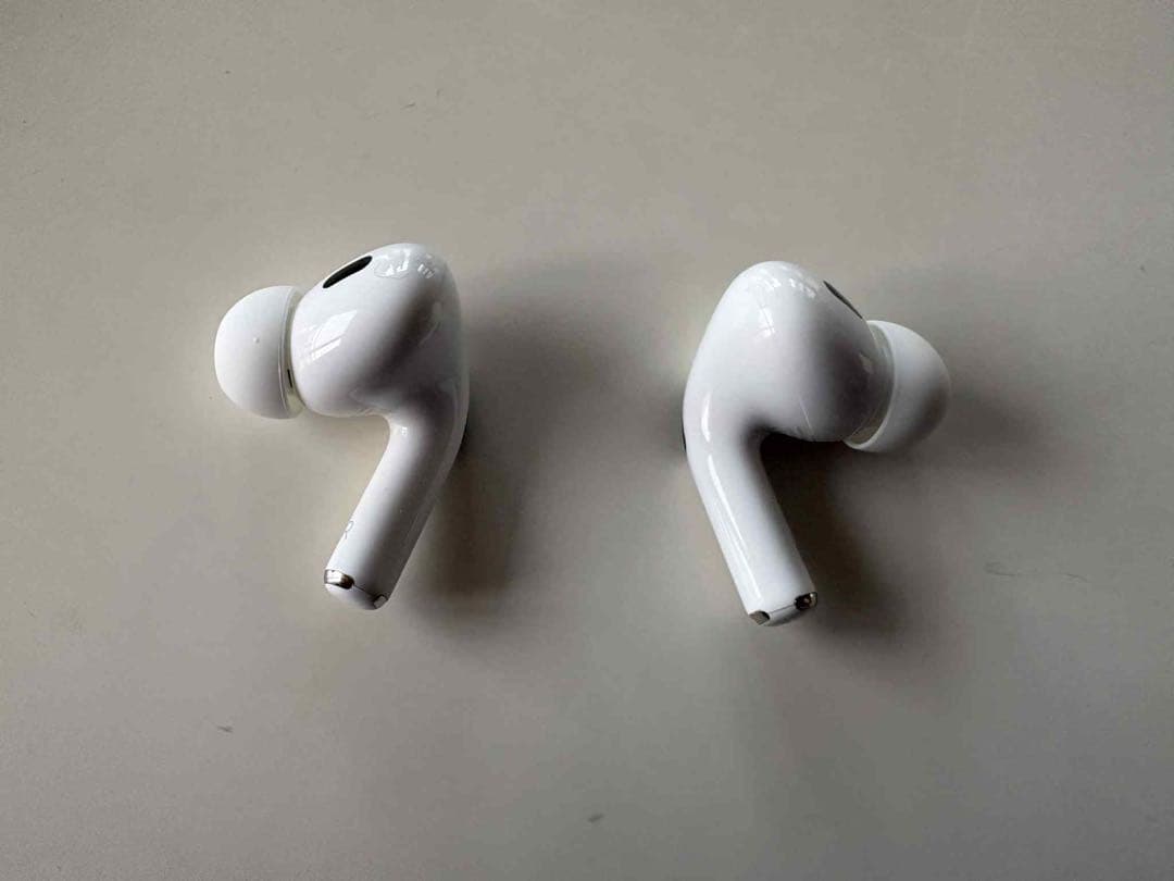ゆきユキ様AirPods Pro 2 両イヤホン　MagSafeケース
