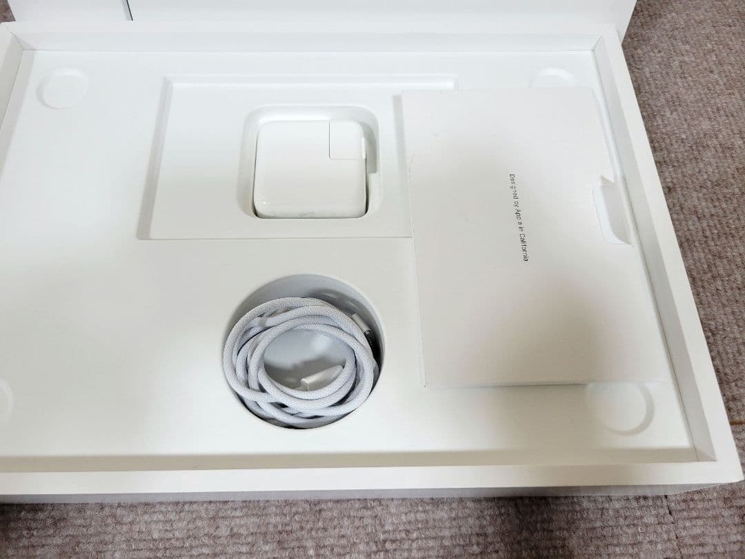 MacBook Air【M2 256GB】