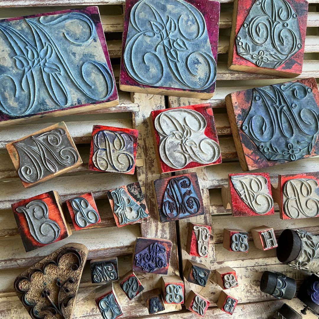 ♡沢山♡　フランス　アンティーク　刺繍　イニシャル　モノグラム　スタンプ