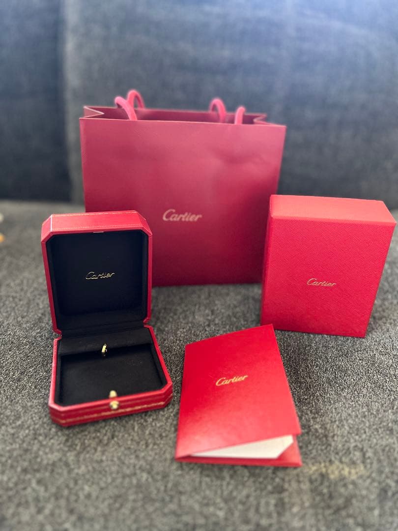 LOVE SINGLE HOOP EARRING イエローゴールドカルティエ