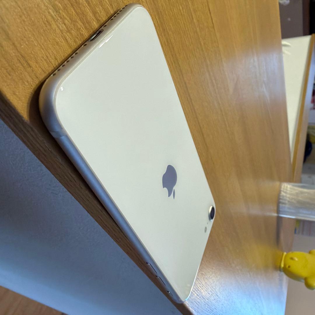 美品！Apple iPhoneSE3 スターライト128GB