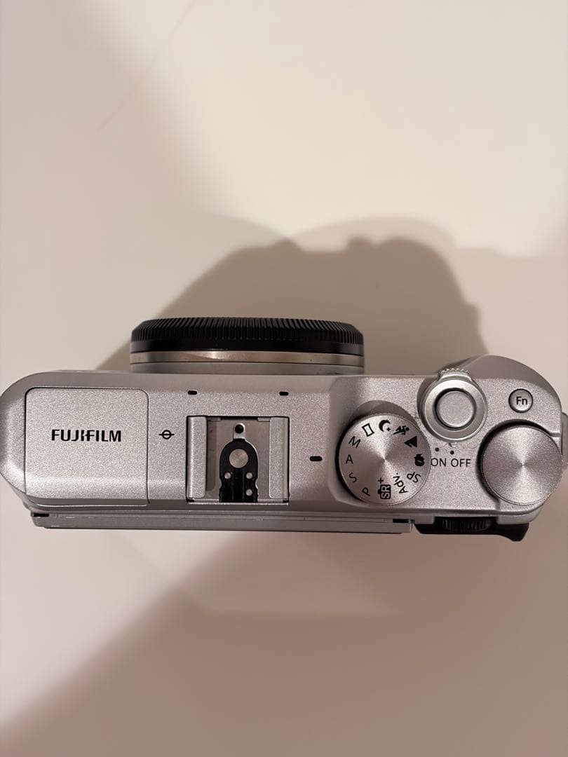 Fujifilm X-A5 ミラーレスカメラ 神レンズ付き