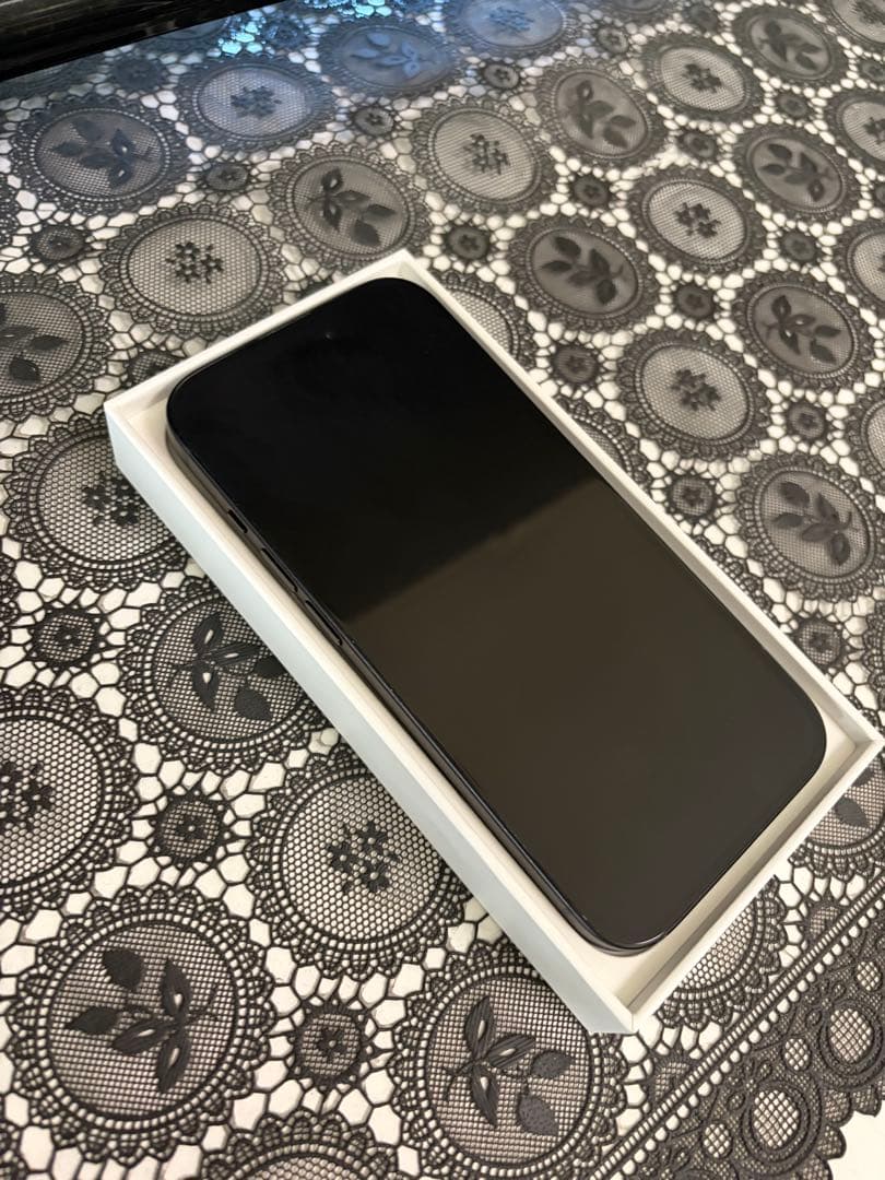 iPhone 15 256GB ブラック simフリー