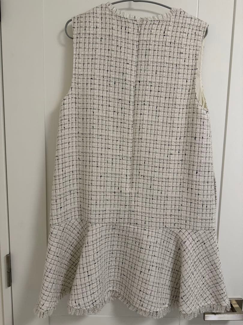 新品タグ付きApuweiser-riche ツイードペプラムミニワンピース