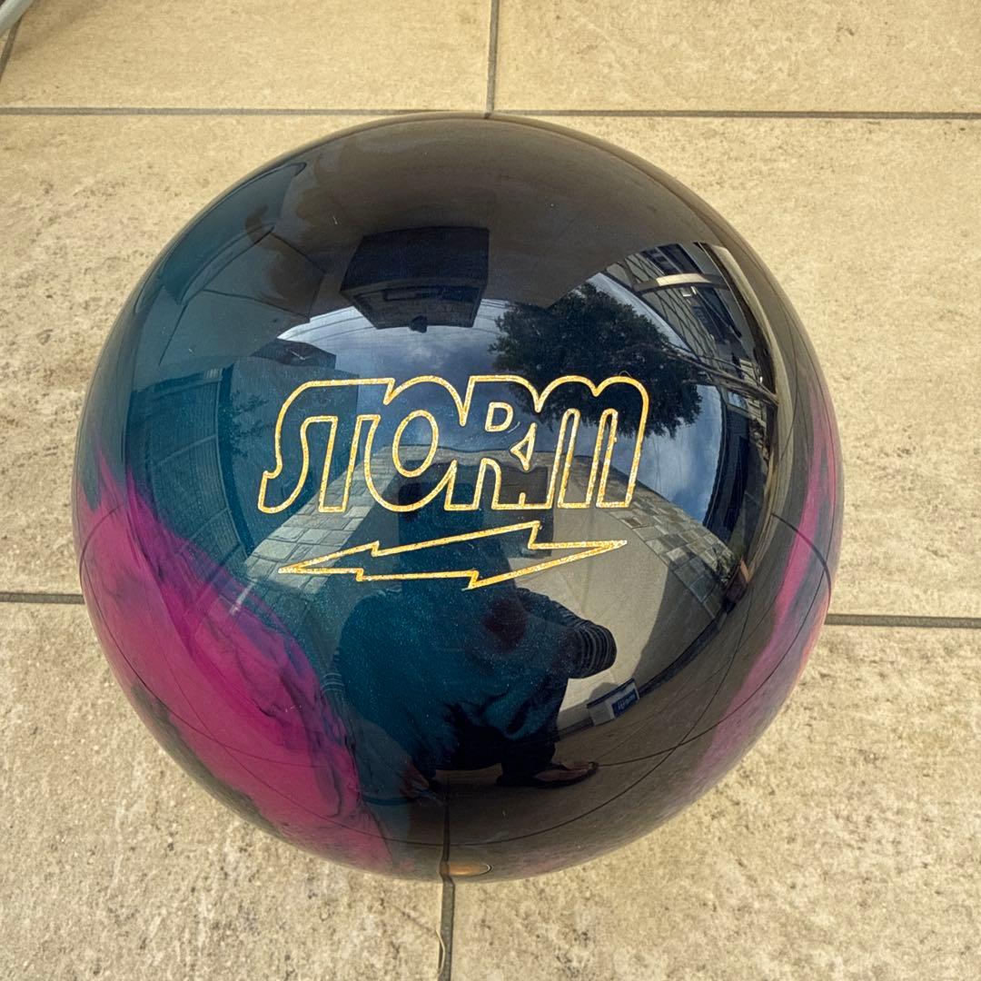 ゆ*様 美品　全プラグ済　ストーム社　コードマスター　15ポンド ボウリングボー