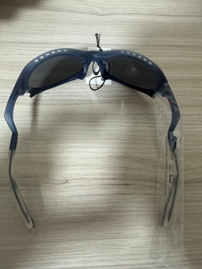 正規品ケース付きOakley プランタリス偏光レンズ新品トラビススコット愛用商品