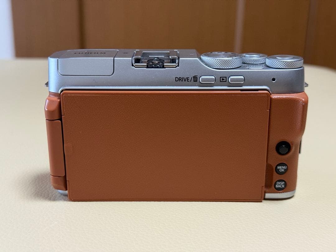 T*y様 FUJIFILM X-A7 ミラーレスカメラ、15-45mmレンズキッ