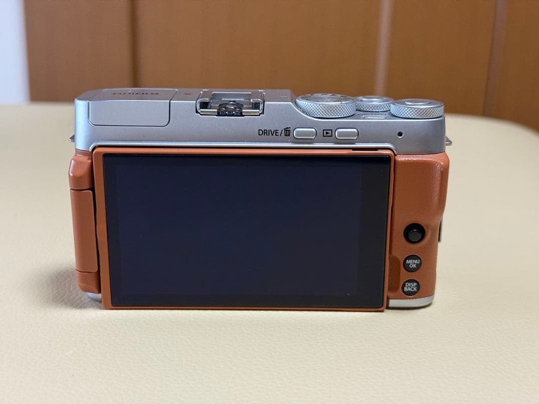 T*y様 FUJIFILM X-A7 ミラーレスカメラ、15-45mmレンズキッ