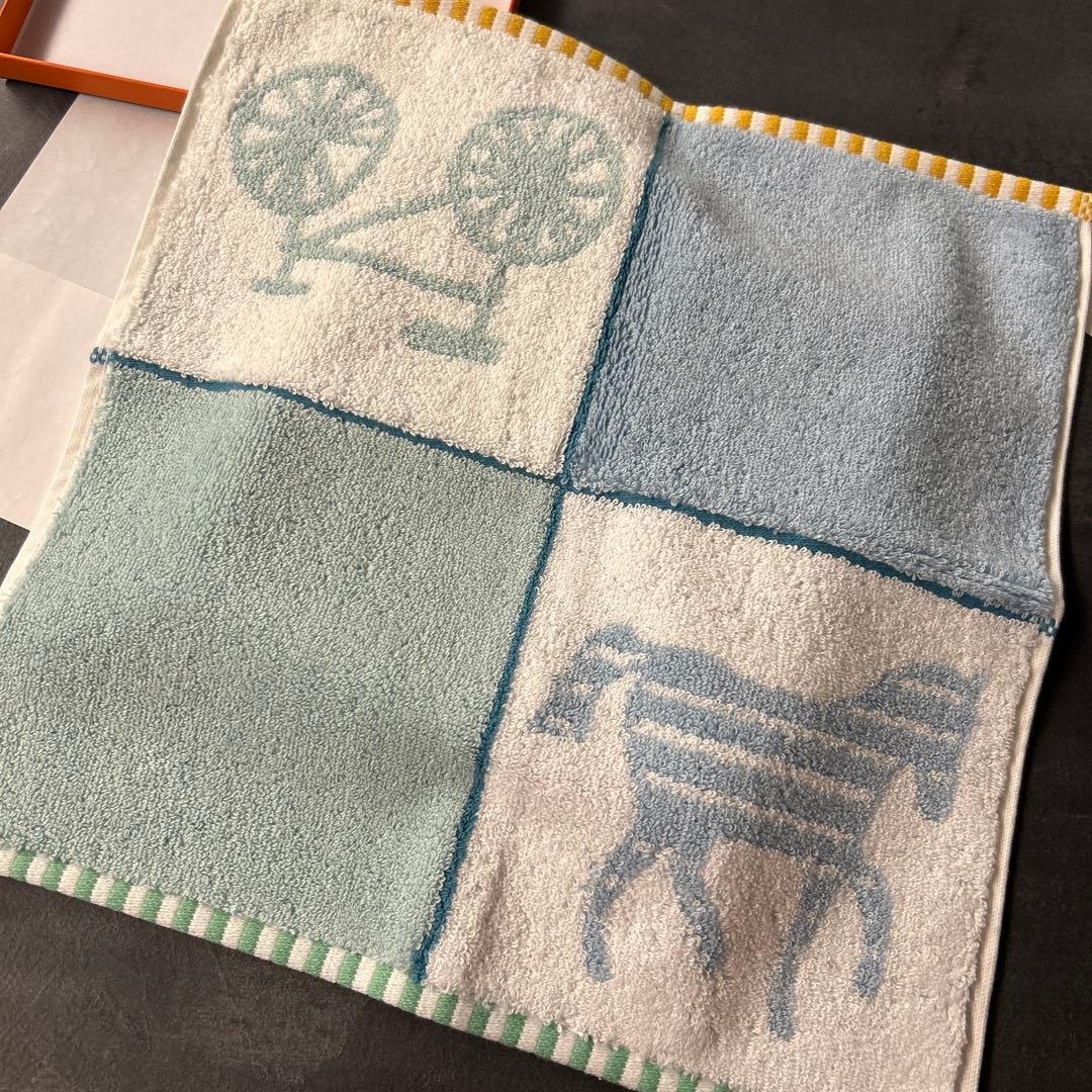 【最安値】【新品】HERMES☆エルメス　タオルハンカチ　アヴァロン