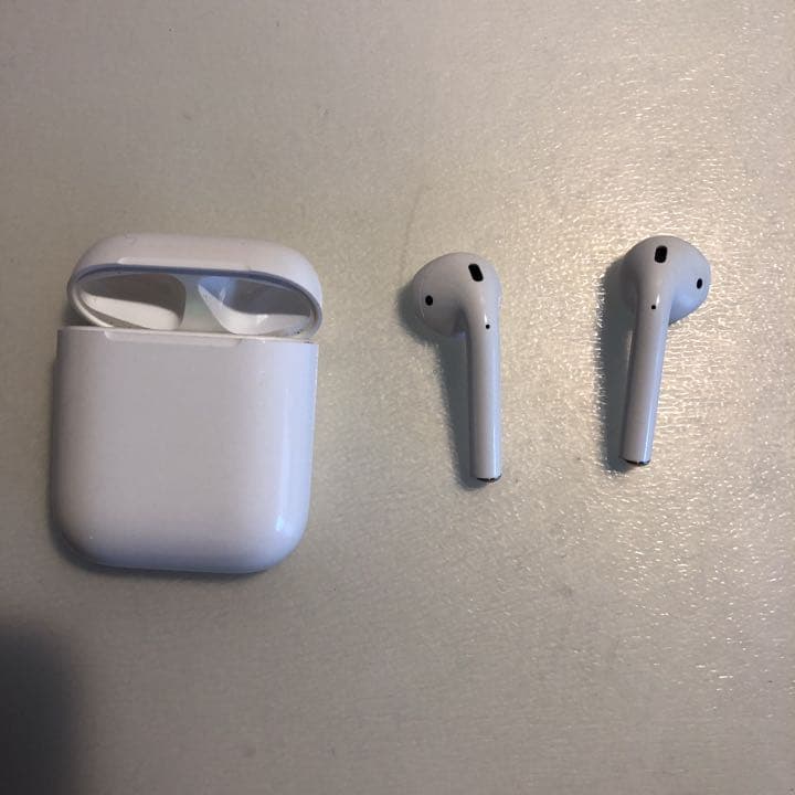 Apple AirPods 第1世代
