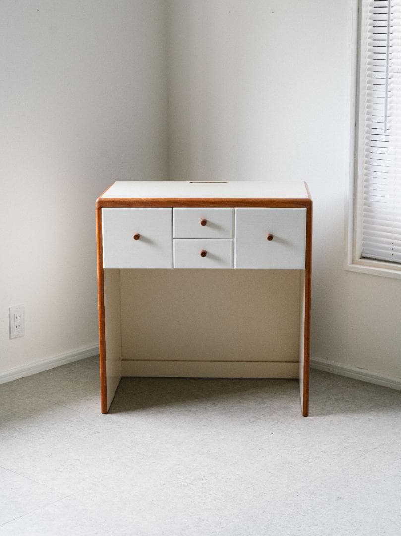 ヴィンテージ　サイドボード 収納 デスク ドレッサー　ミッドセンチュリーモダン