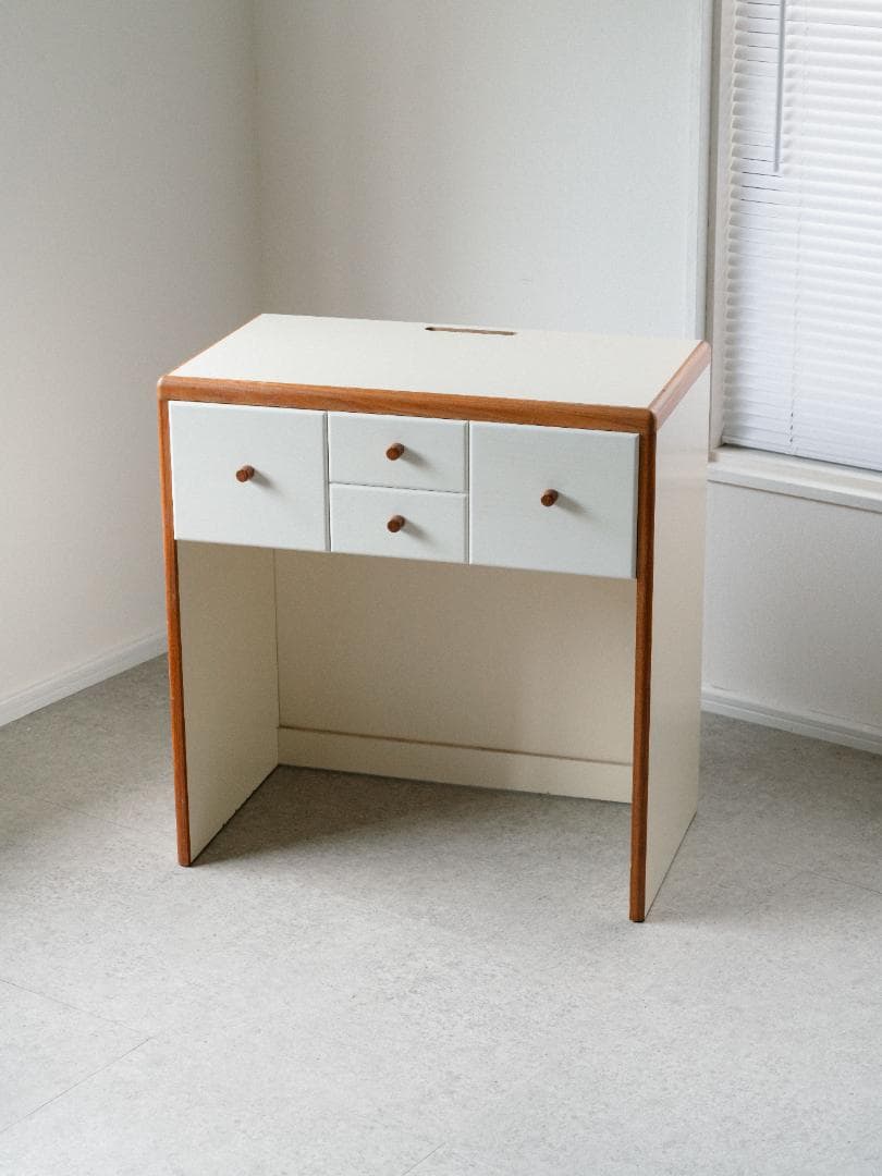 ヴィンテージ　サイドボード 収納 デスク ドレッサー　ミッドセンチュリーモダン