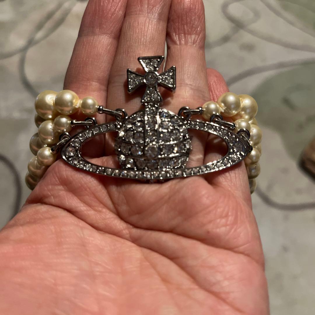 パールとクリスタルのネックレスVivienneWestwood