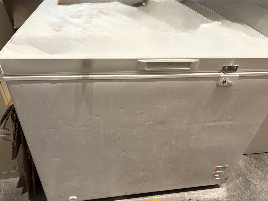 引き取り限定！大容量 197ℓ 冷凍ストッカー