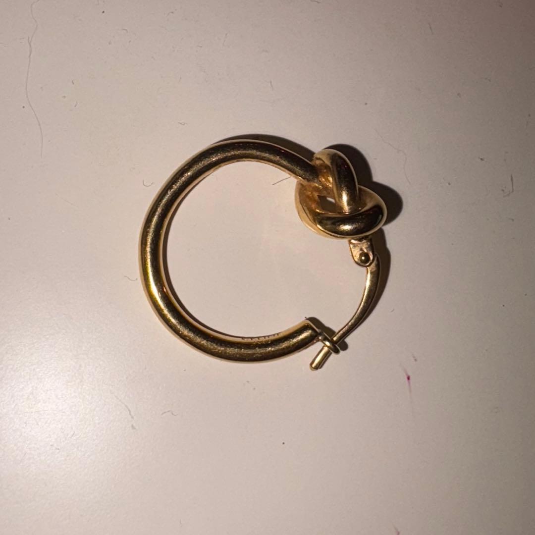 CELINE ノットフープピアス