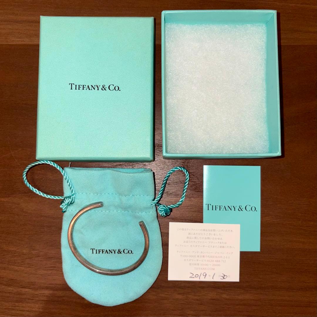 Tiffany & Co. シルバーバングル（S・箱付き）