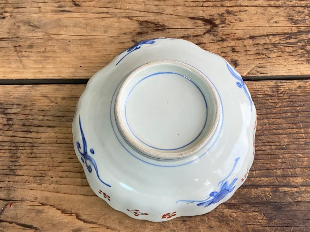 みぃちゃん様リクエスト 古伊万里 赤絵金彩オランダ唐草クルス文輪花皿 3客/染錦