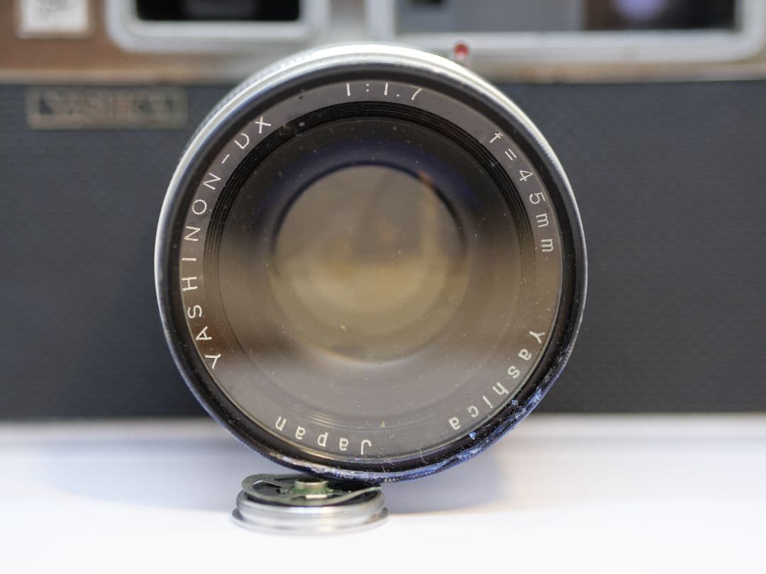 フィルムカメラ Yashica Yashinon-DX 45mm f/1.7