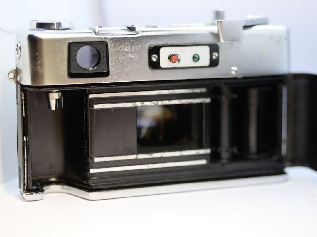 フィルムカメラ Yashica Yashinon-DX 45mm f/1.7