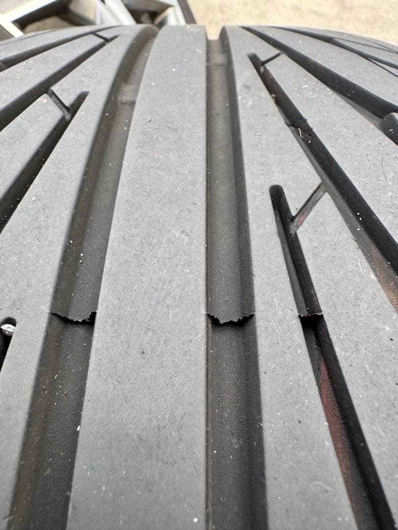 225/45R18 AMG w205の純正品