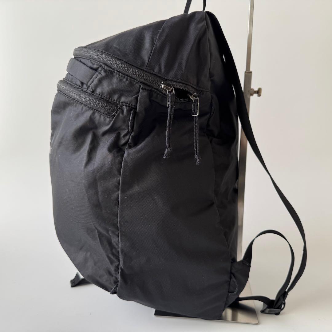 【極美品】 ARC’TERYX INDEX15 インデックス リュック　ブラック