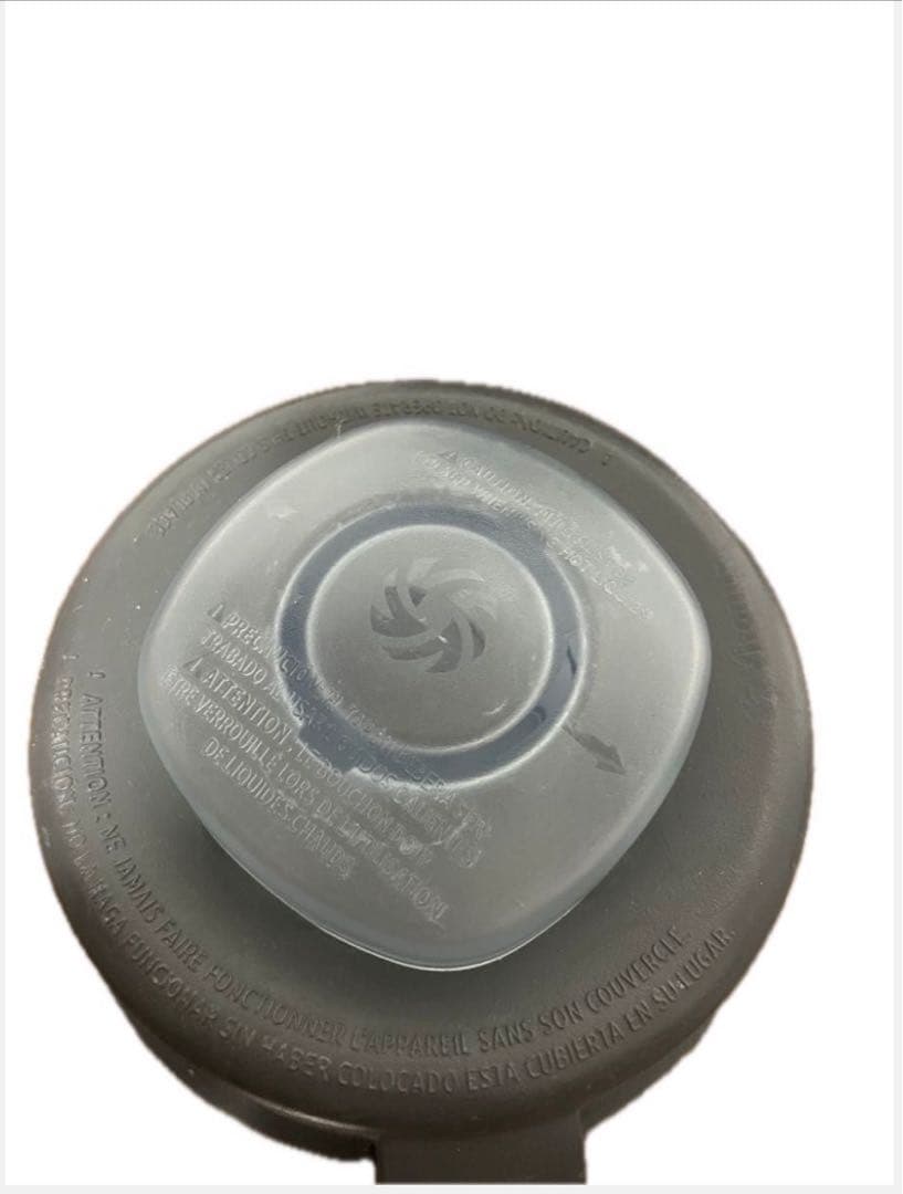 Vitamix VM0111 レッド ブレンダー