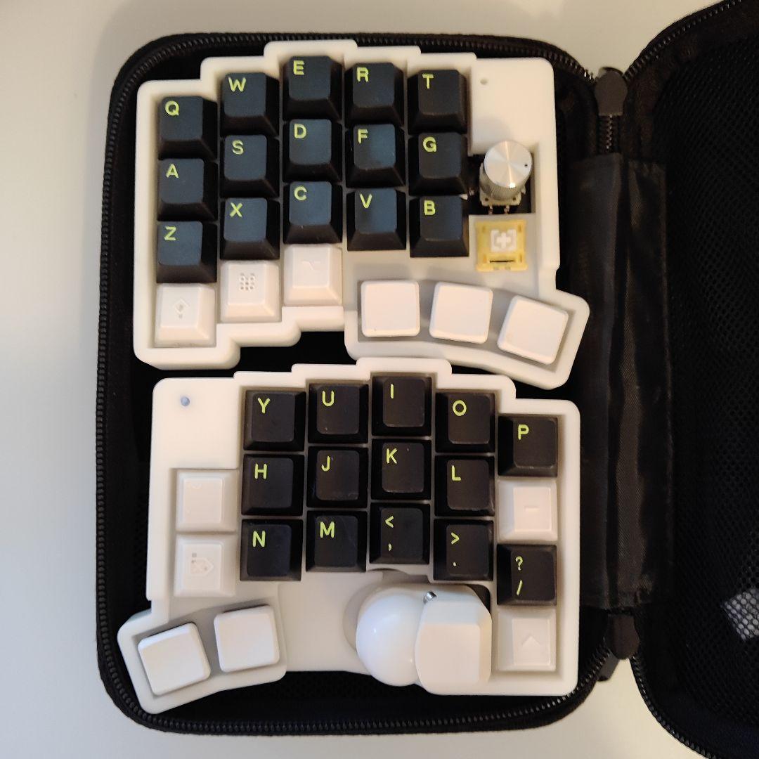 分割型　無線キーボード　roba