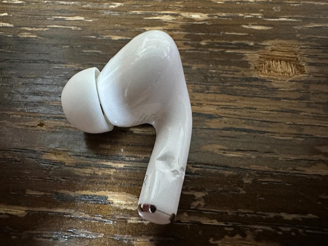 ろ*ん様 AirPods Pro 2 A3048 訳アリ