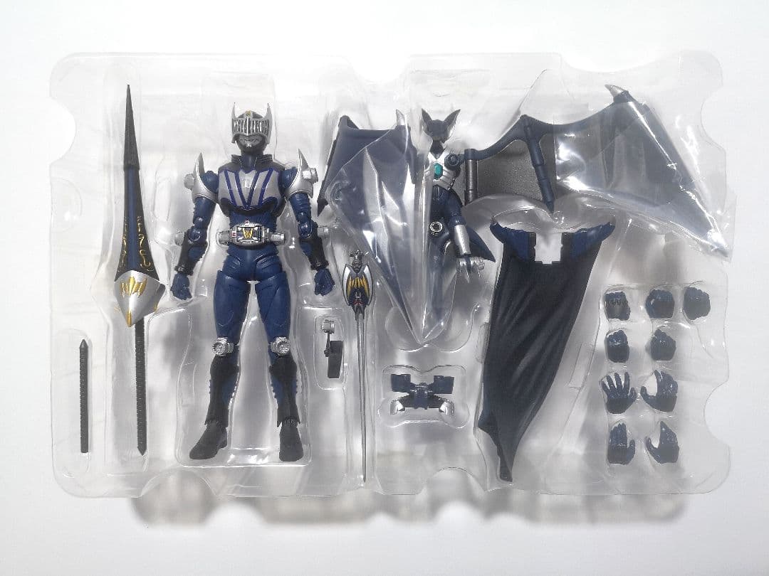 S.H.Figuarts 仮面ライダーナイト＆ダークウイング 開封美品