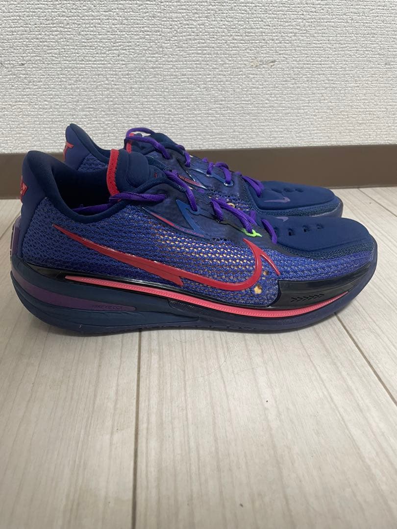 NIKE ナイキ　GTCUT1 poison
