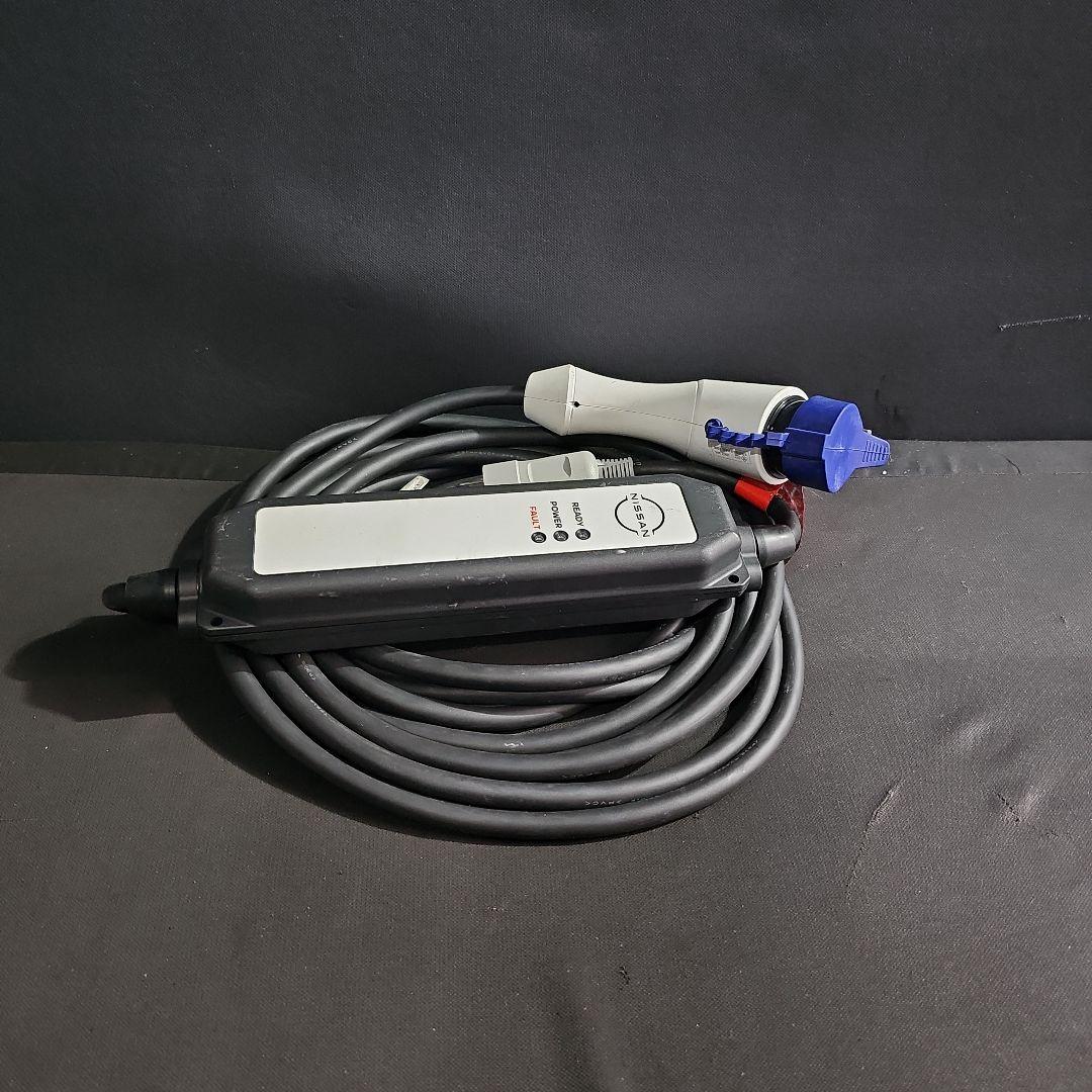 Nissan 電気自動車用充電器 Model No.29690 6WX0A