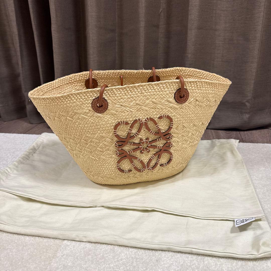 LOEWE アナグラムバスケットバッグ M、付属品▶︎保存袋