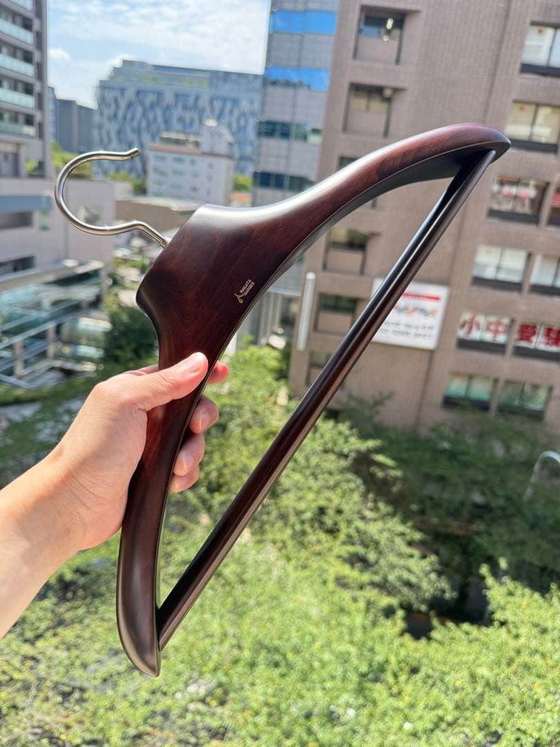 新品　♡ナカタハンガー　AUT-02　 木製ハンガー　一本物　43cm
