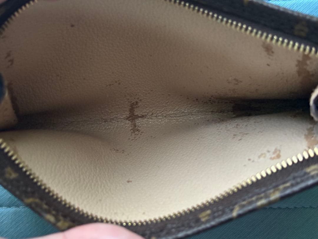 ルイヴィトン バケット付属ポーチ